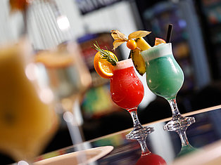 Cocktails auf der Theke