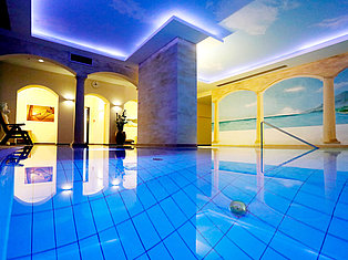 Pool im Kurpark Hotel in Bad Dürkheim 