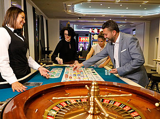 Personen spielen American Roulette